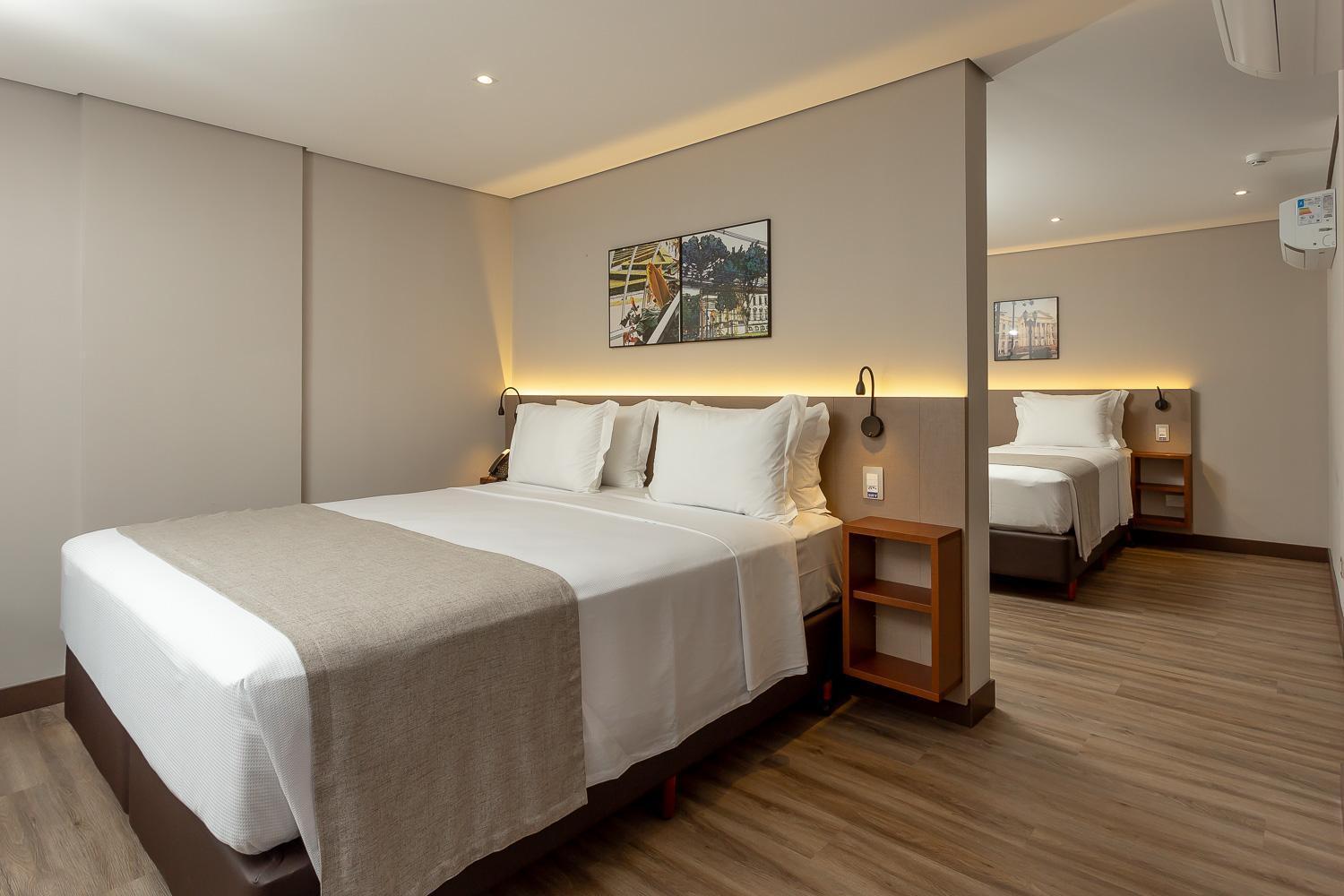 Hotel Roochelle Convention By Nobile Curitiba Esterno foto