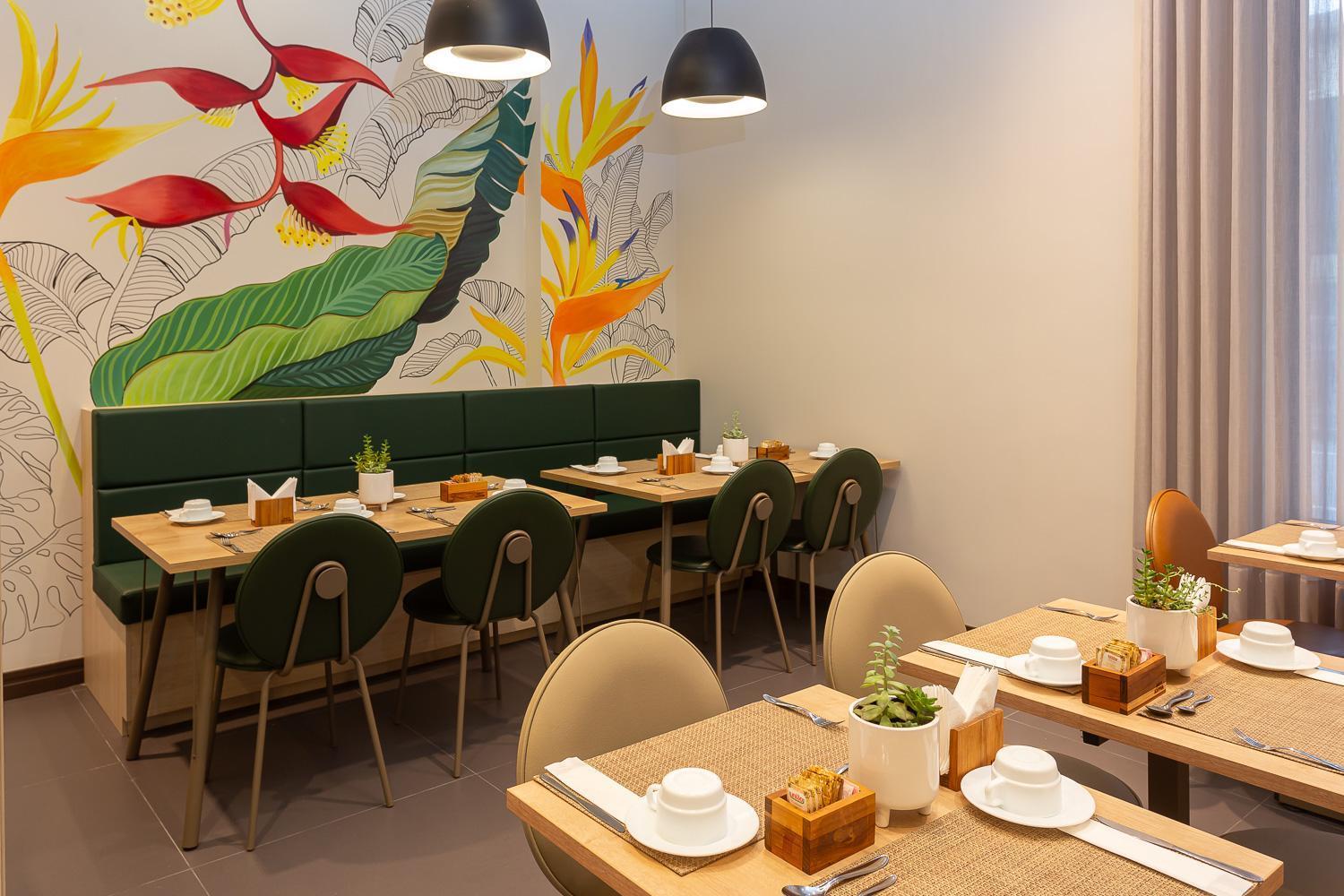 Hotel Roochelle Convention By Nobile Curitiba Esterno foto