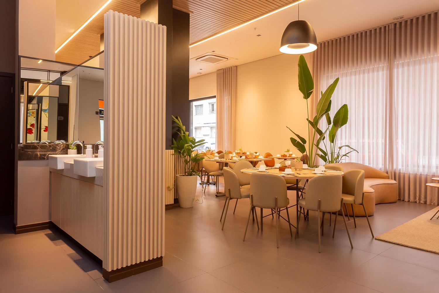 Hotel Roochelle Convention By Nobile Curitiba Esterno foto