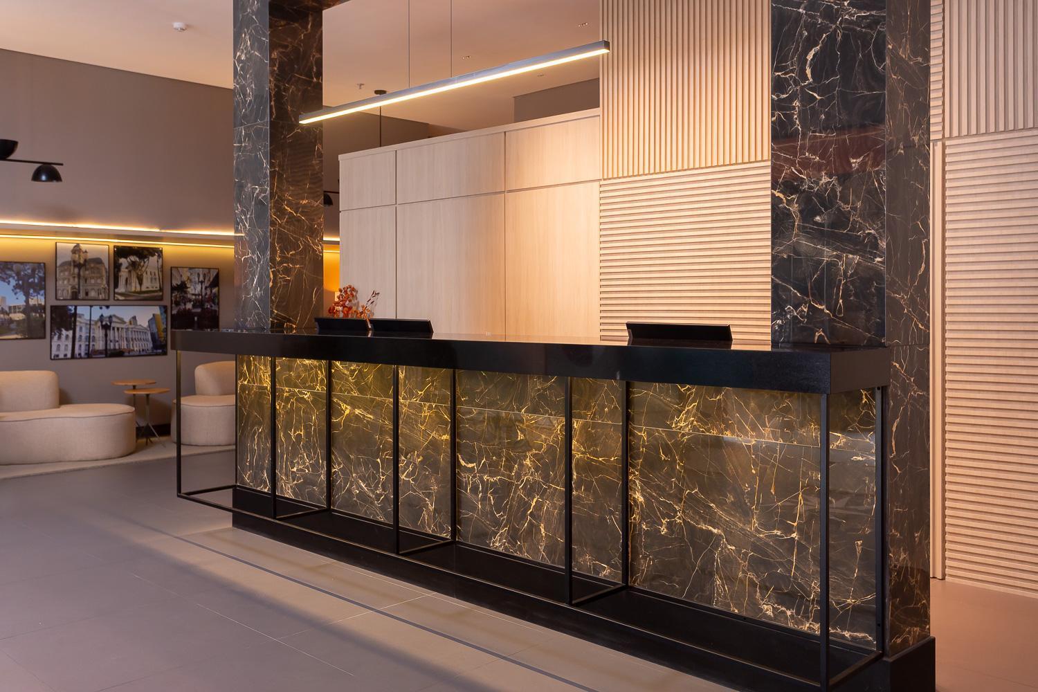Hotel Roochelle Convention By Nobile Curitiba Esterno foto