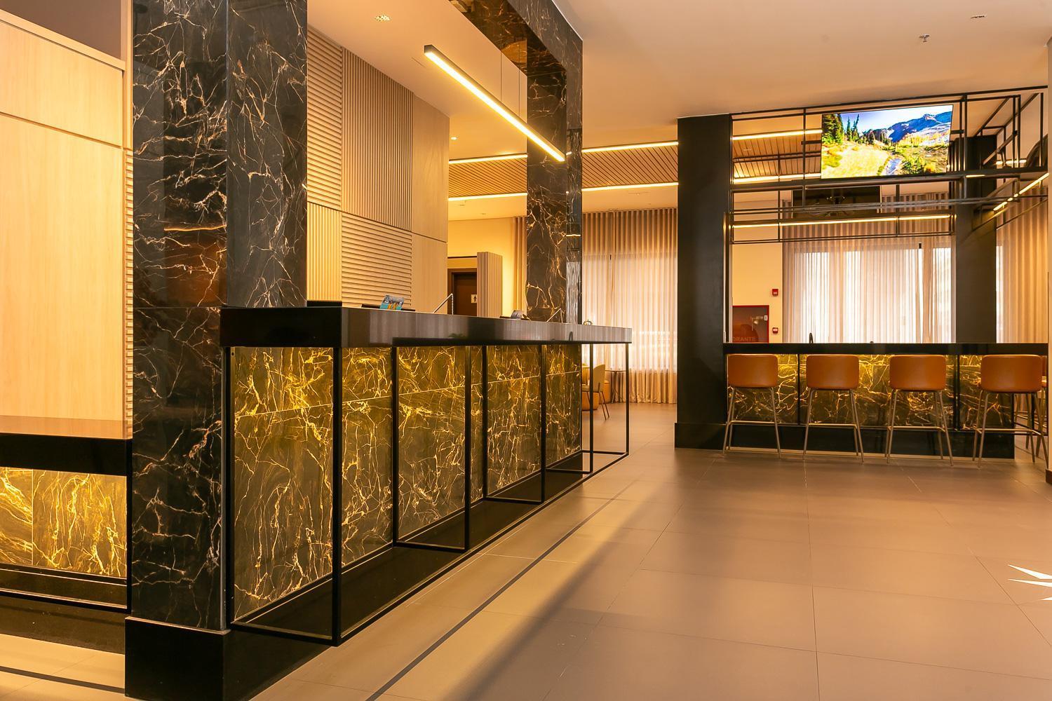 Hotel Roochelle Convention By Nobile Curitiba Esterno foto
